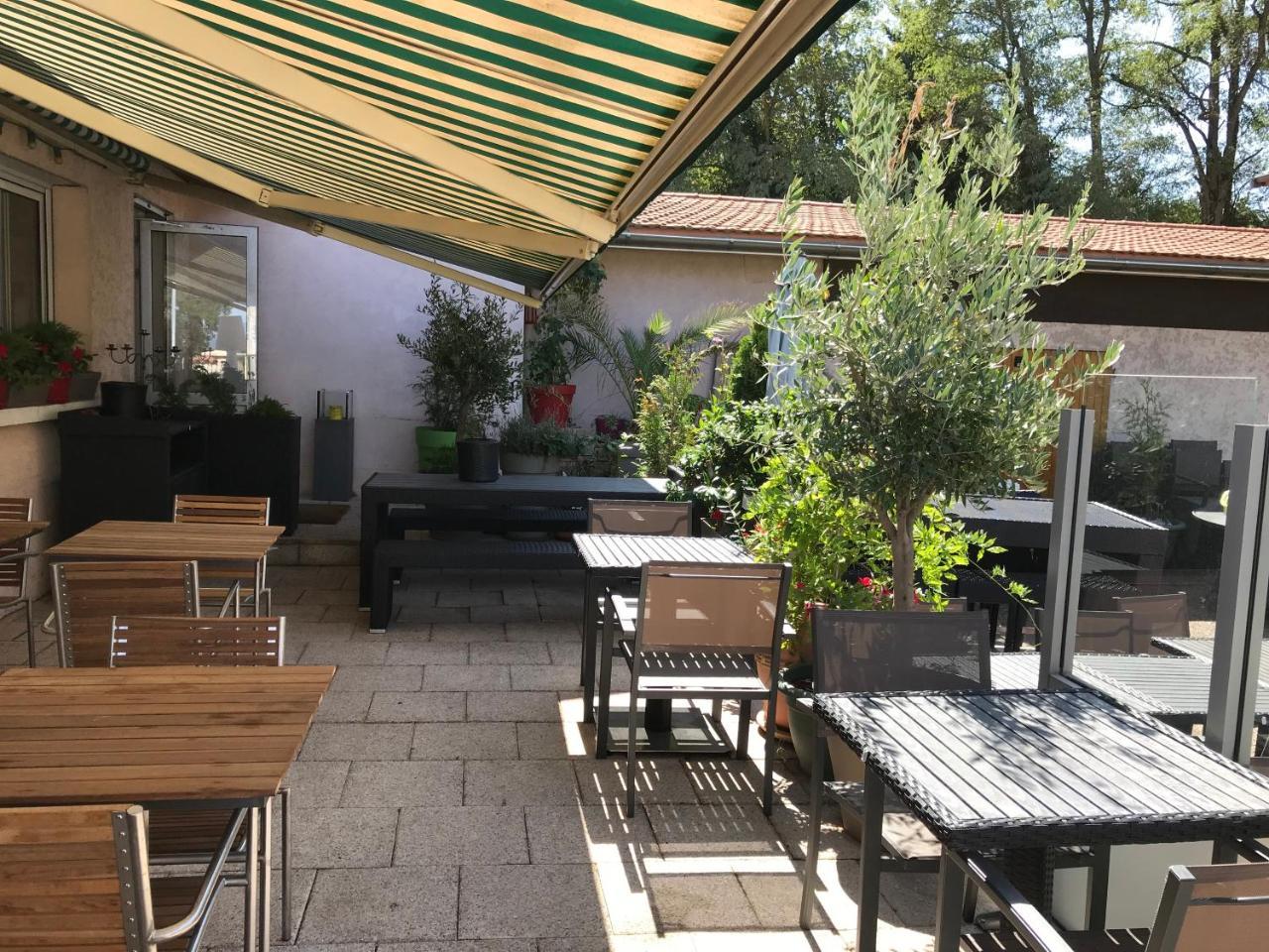 La Maison Carree Hotel Dardilly